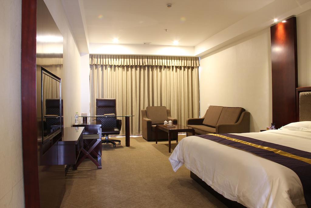 Zhuhai Platinum Holiday Hotel Δωμάτιο φωτογραφία
