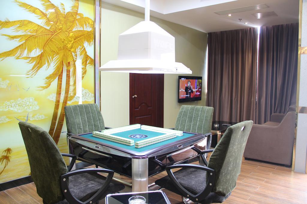 Zhuhai Platinum Holiday Hotel Εξωτερικό φωτογραφία
