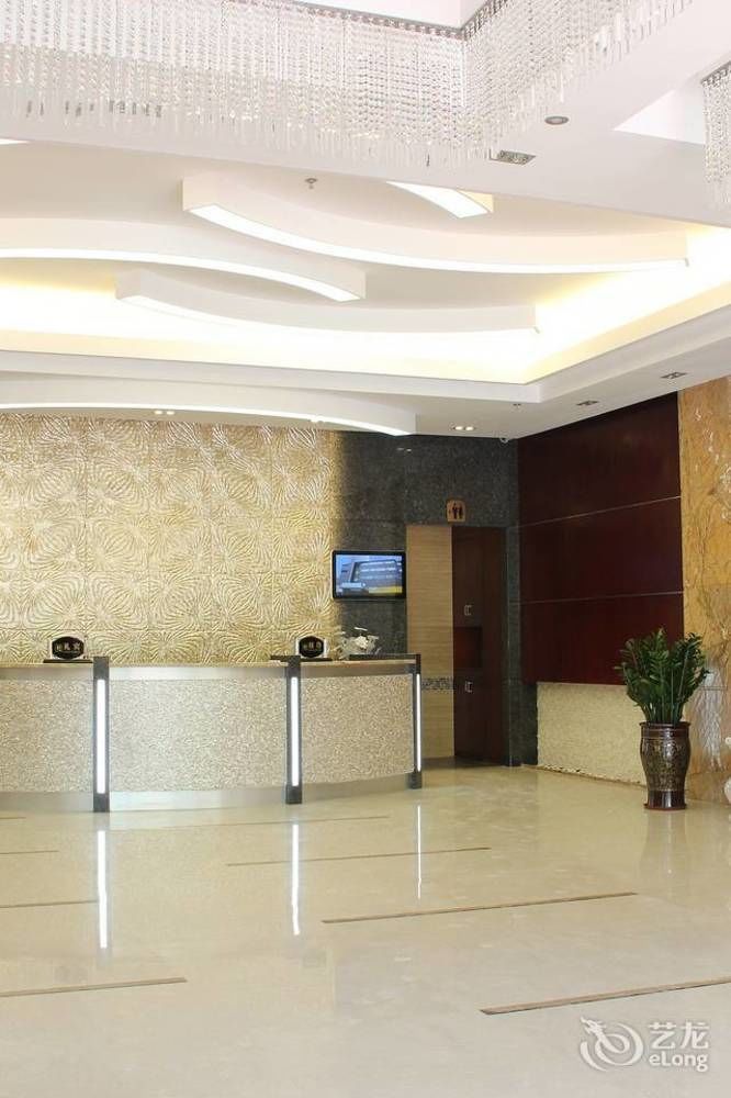 Zhuhai Platinum Holiday Hotel Εξωτερικό φωτογραφία