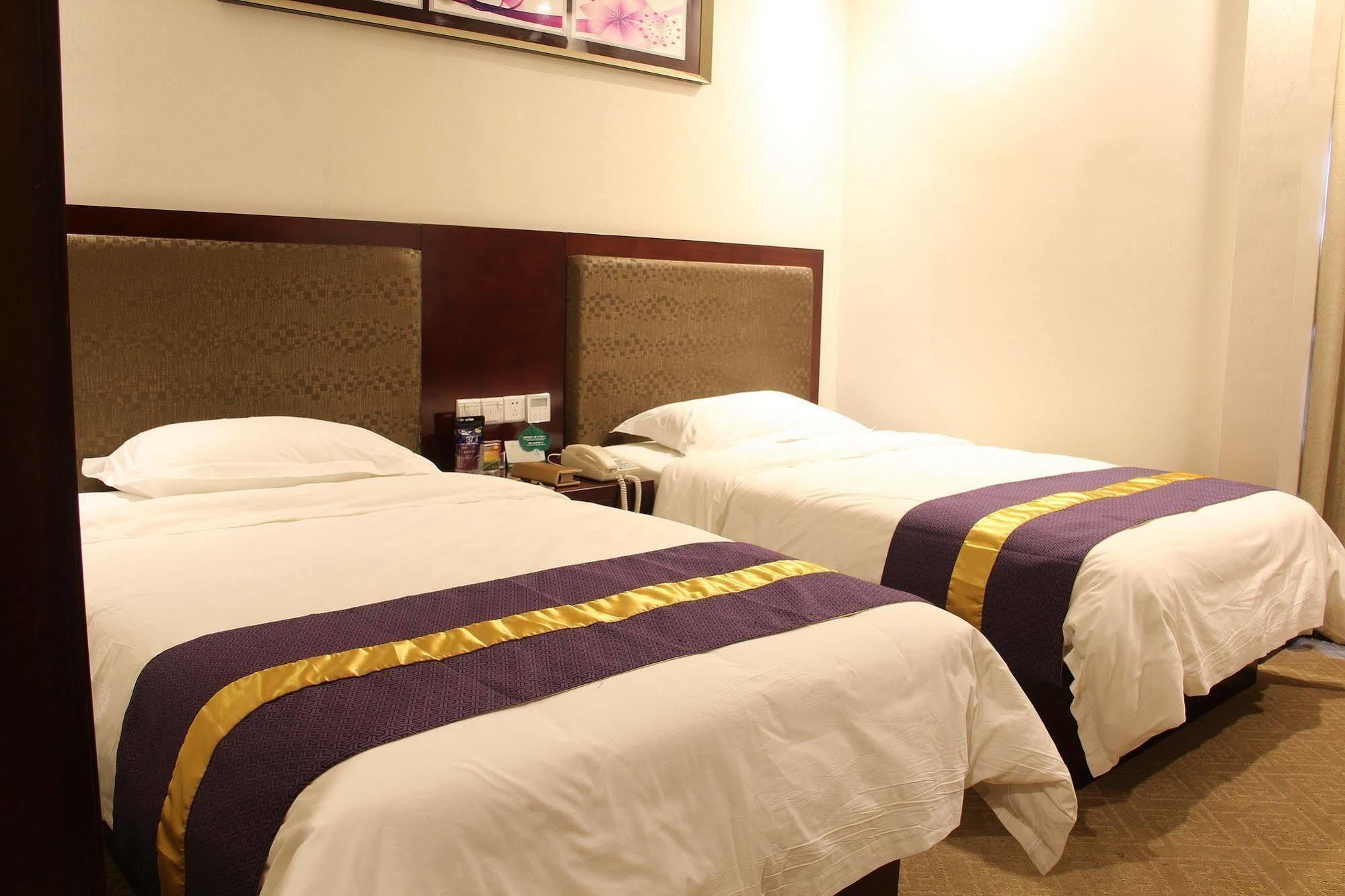 Zhuhai Platinum Holiday Hotel Εξωτερικό φωτογραφία